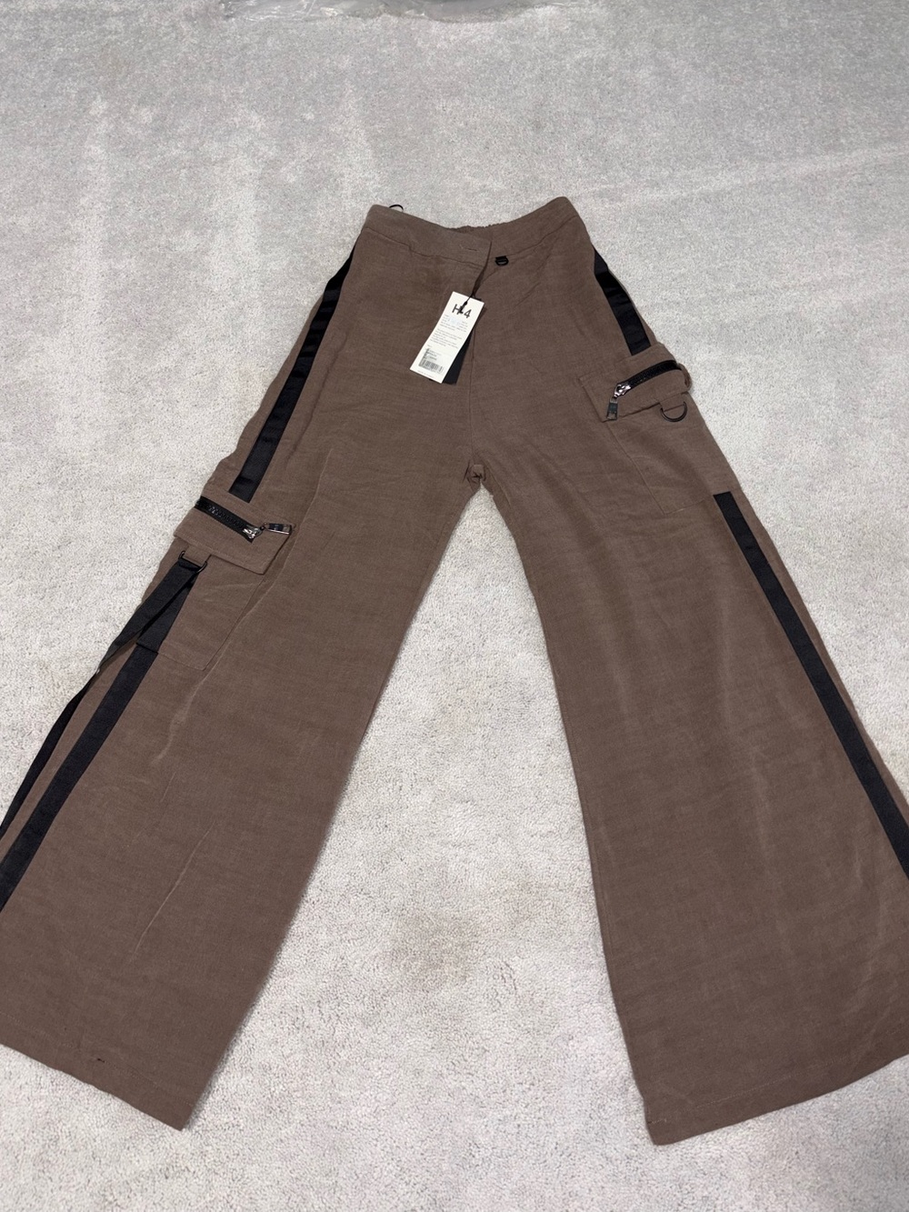 NWT H-4 Brown Cargo Wide-Leg Canvas Pants Pockets Zip Closure
Women's IT 38